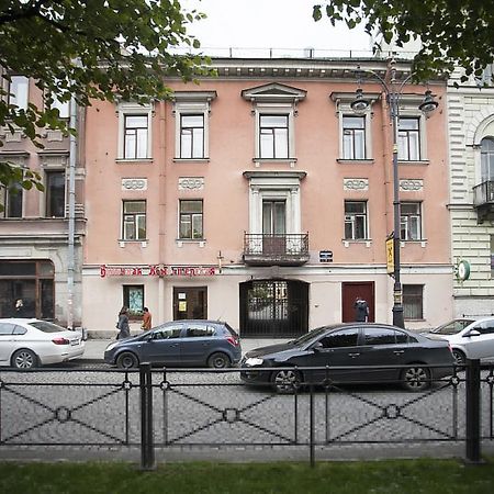 Apartment Konyushennaya Saint Petersburg Exterior photo